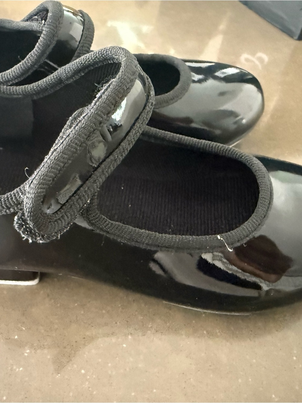 Danznmotion Girls' Black Patent Mary Jane Tap Shoes - Picture 8 of 13